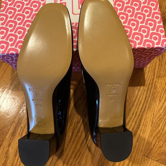 New Unworn Carel Kina Black Patent Mary Janes - Picture 5 of 5